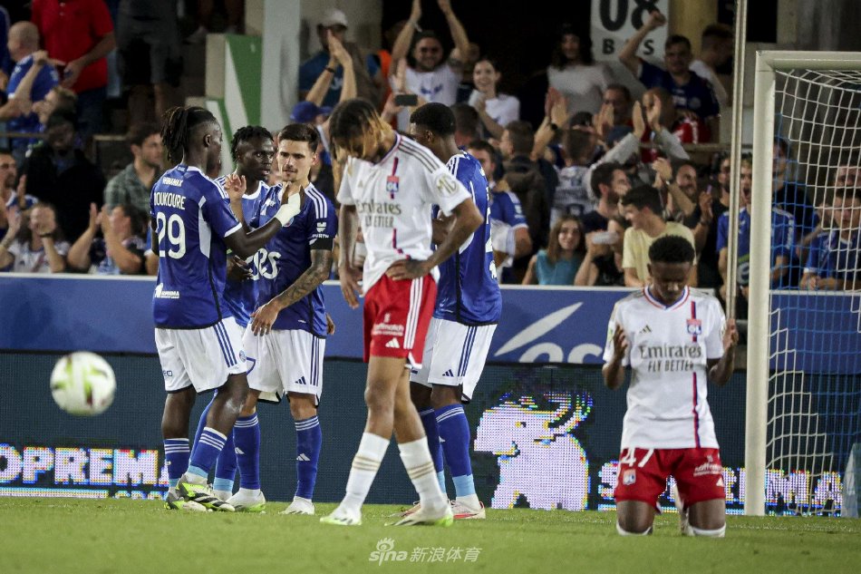 端都更加平 端都更加平