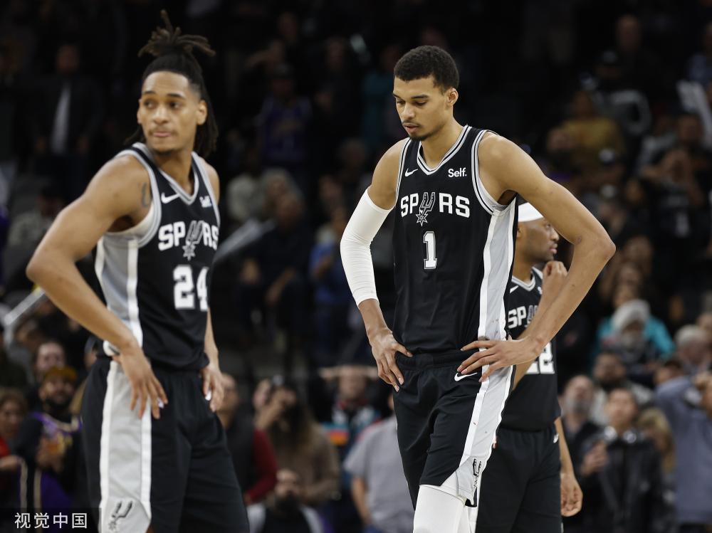 姆斯出场时 姆斯出场时