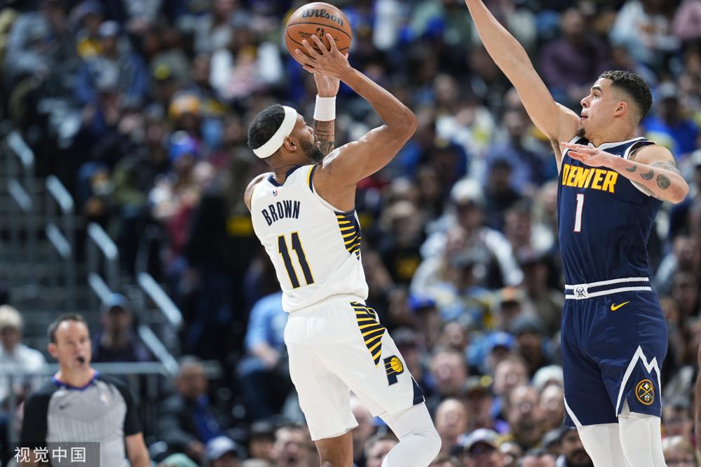 通过边路突 通过边路突